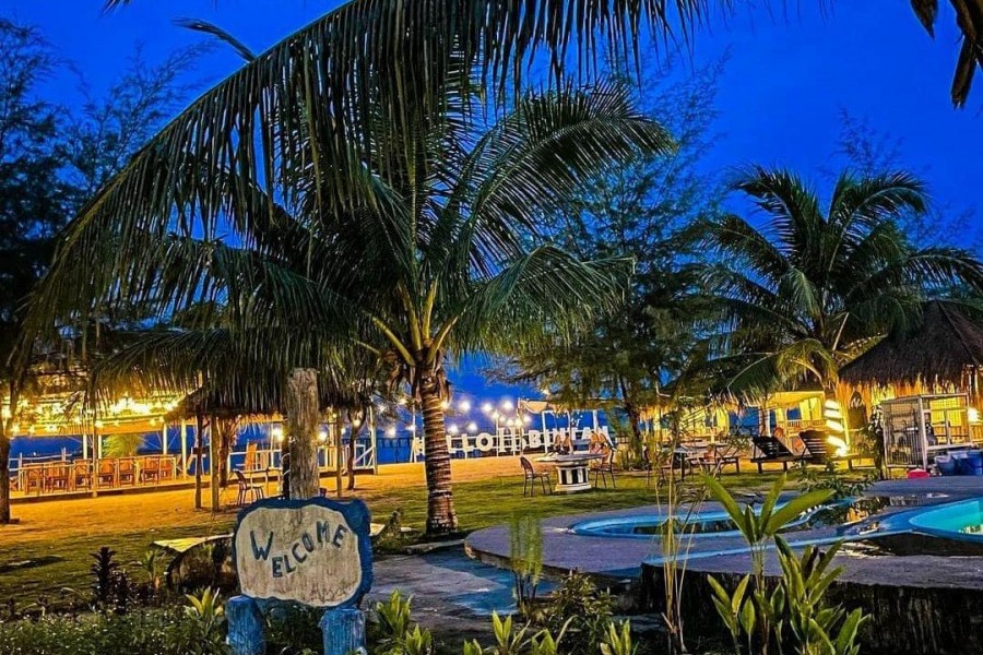 HELLO BINTAN BEACH COTTAGES & RESTAURANT